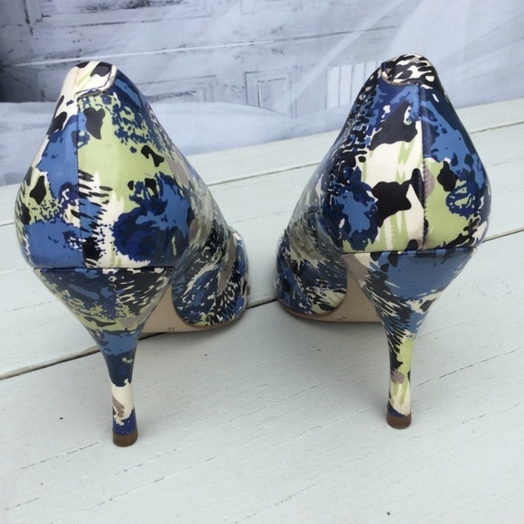 BCBG Multi Color Heels - Picture 4 of 5